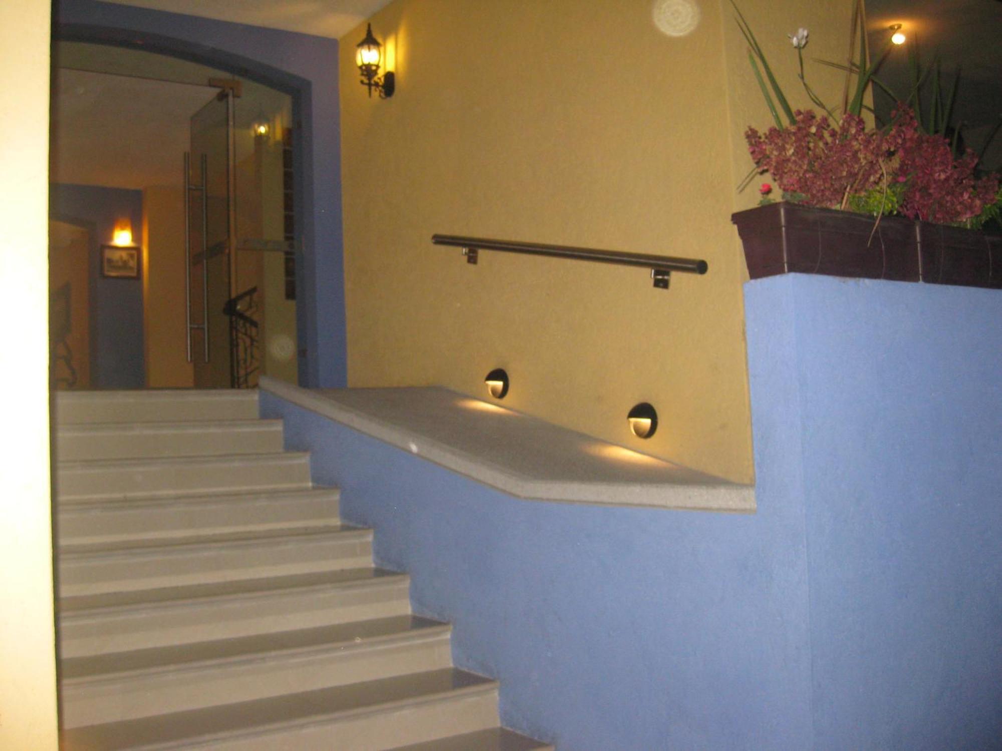 Hotel Cr Tehuacán エクステリア 写真
