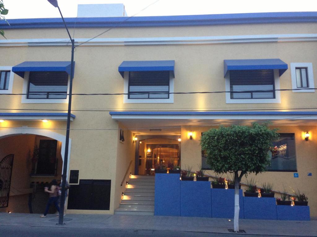 Hotel Cr Tehuacán エクステリア 写真