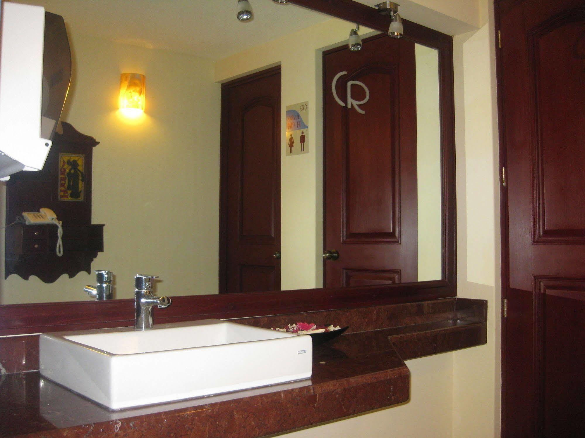 Hotel Cr Tehuacán エクステリア 写真
