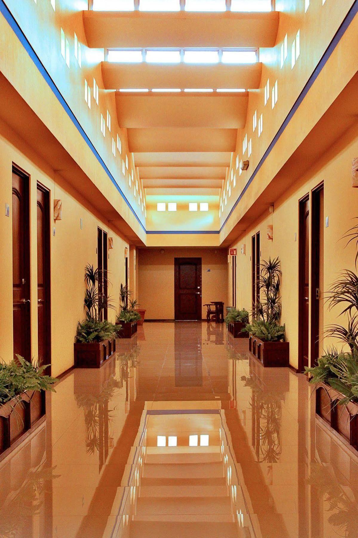 Hotel Cr Tehuacán エクステリア 写真
